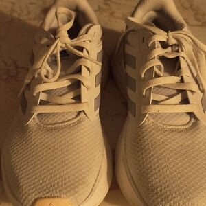 Women's Adidas 8 1/2